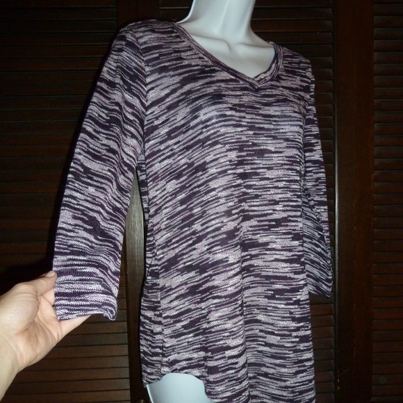 ALMOST FAMOUS Purple V-Neck Asymmetrical Sweater S - Picture 4 of 7